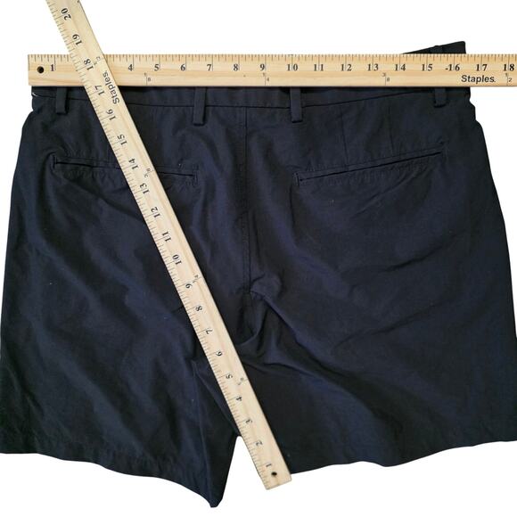 Gap Tech Shorts Men’s Size 32 Small True Black - Picture 7 of 8